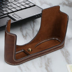 1/4 inch Thread PU Leather Camera Half Case Base for Leica Q2, For Leica Q2