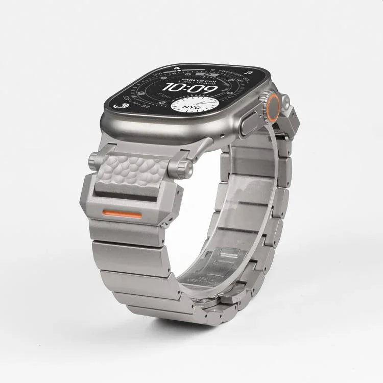 Hammer Pattern Butterfly Buckle Stainless Steel Head One Bead Titanium Alloy Watch Band, For Apple Watch 46mm / 49mm / 45mm / 44mm